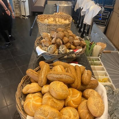 475117036_1128942119235126_65768125959462810_n